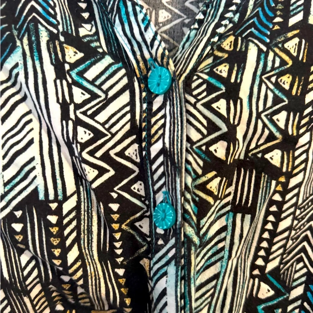 Patterned button up - Picture 2 of 3